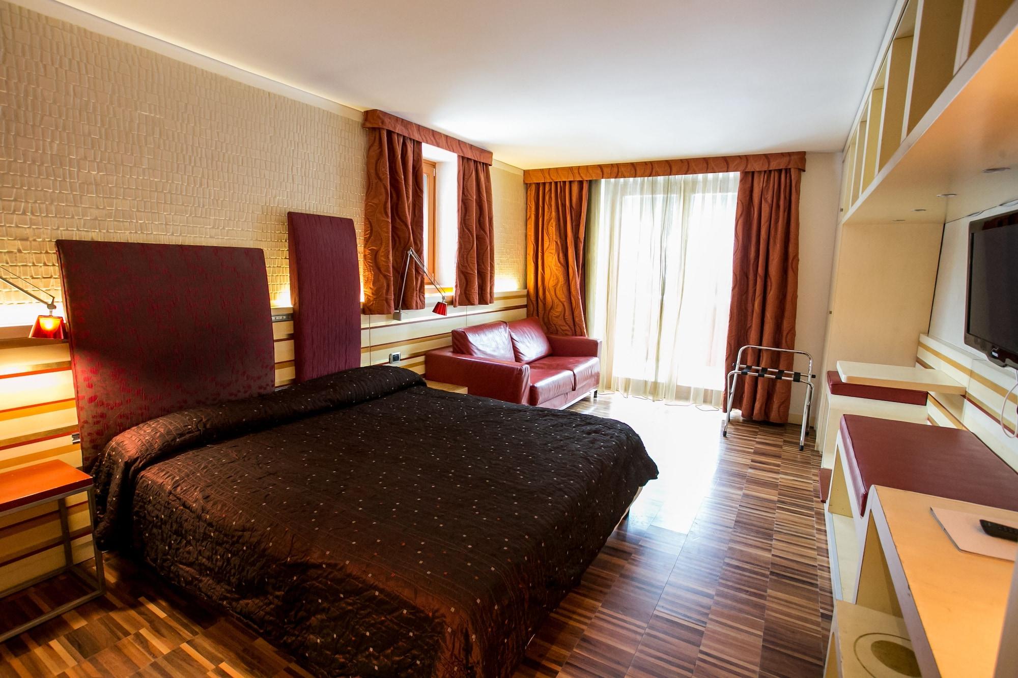 Design Oberosler Hotel Madonna di Campiglio Exterior photo