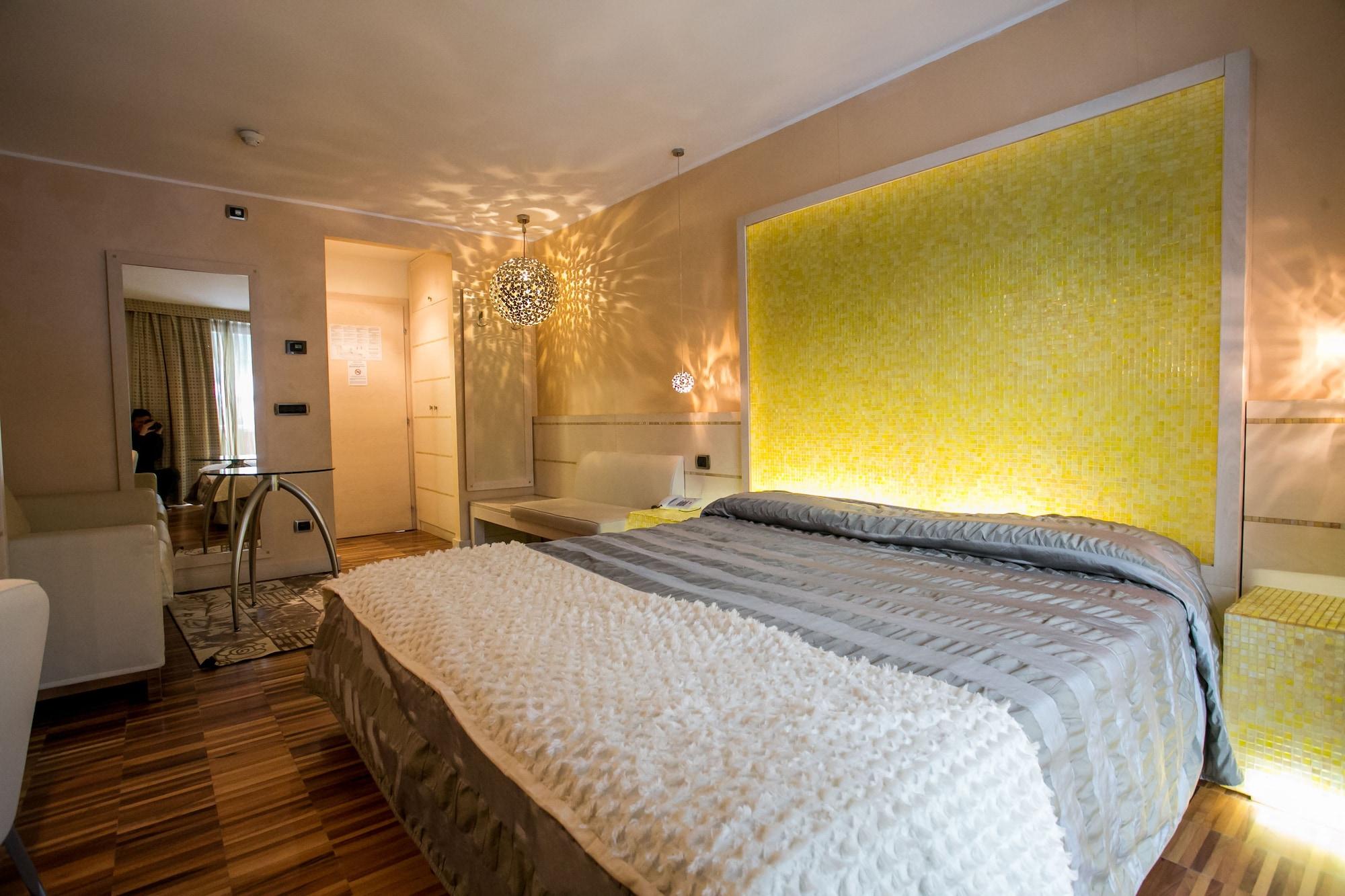 Design Oberosler Hotel Madonna di Campiglio Exterior photo