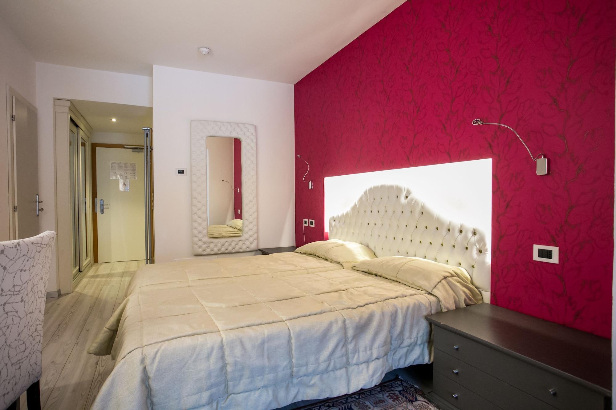 Design Oberosler Hotel Madonna di Campiglio Exterior photo