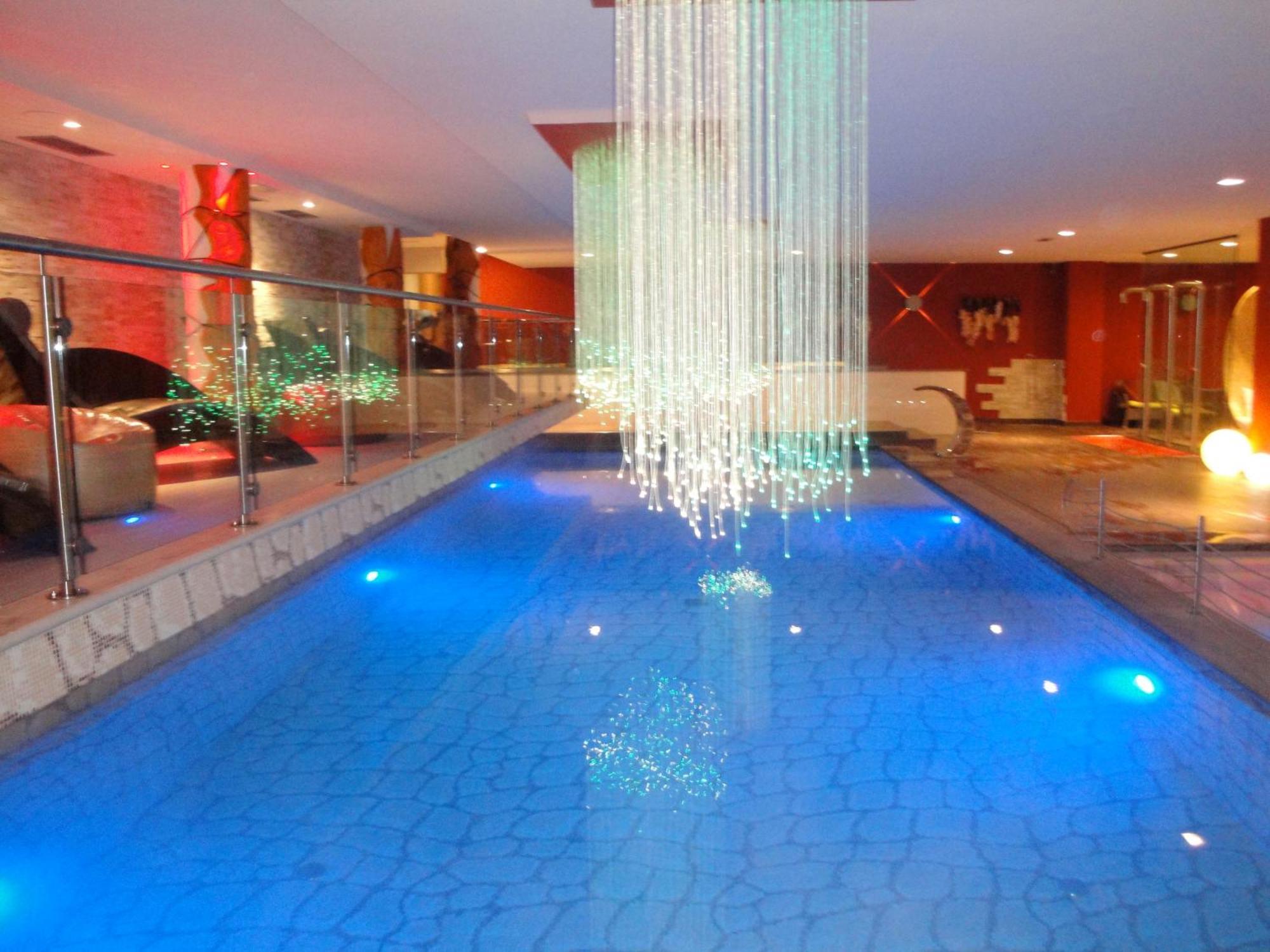 Design Oberosler Hotel Madonna di Campiglio Exterior photo